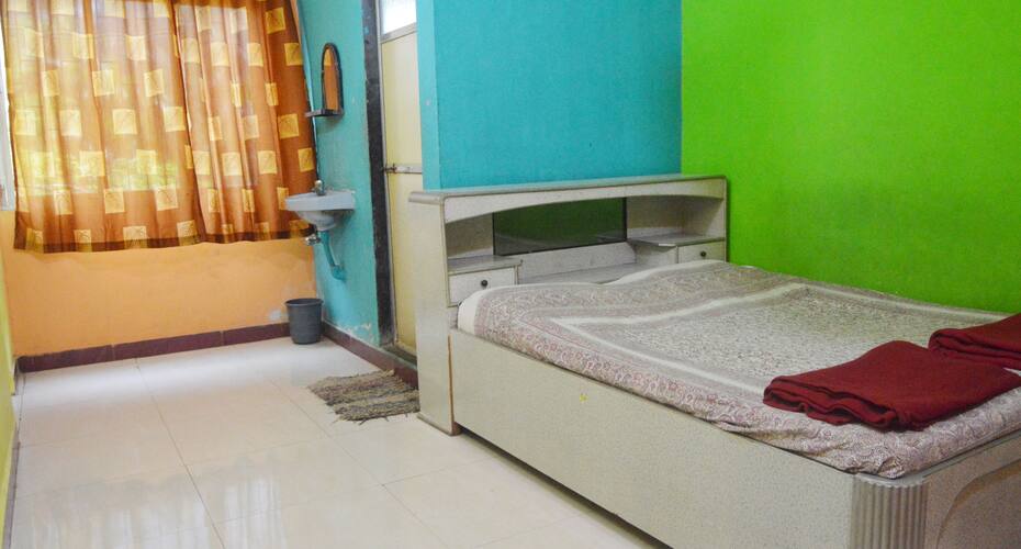 Kalaprasad Guest House, Shrivardhan 3